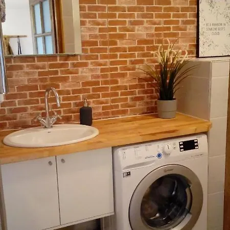 Apartment Urocze Studio Z Klimatem W Centrum Legnicy